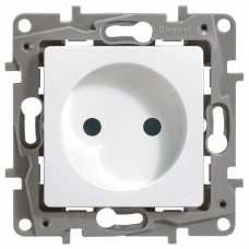 Legrand Etika 672220 Розетка